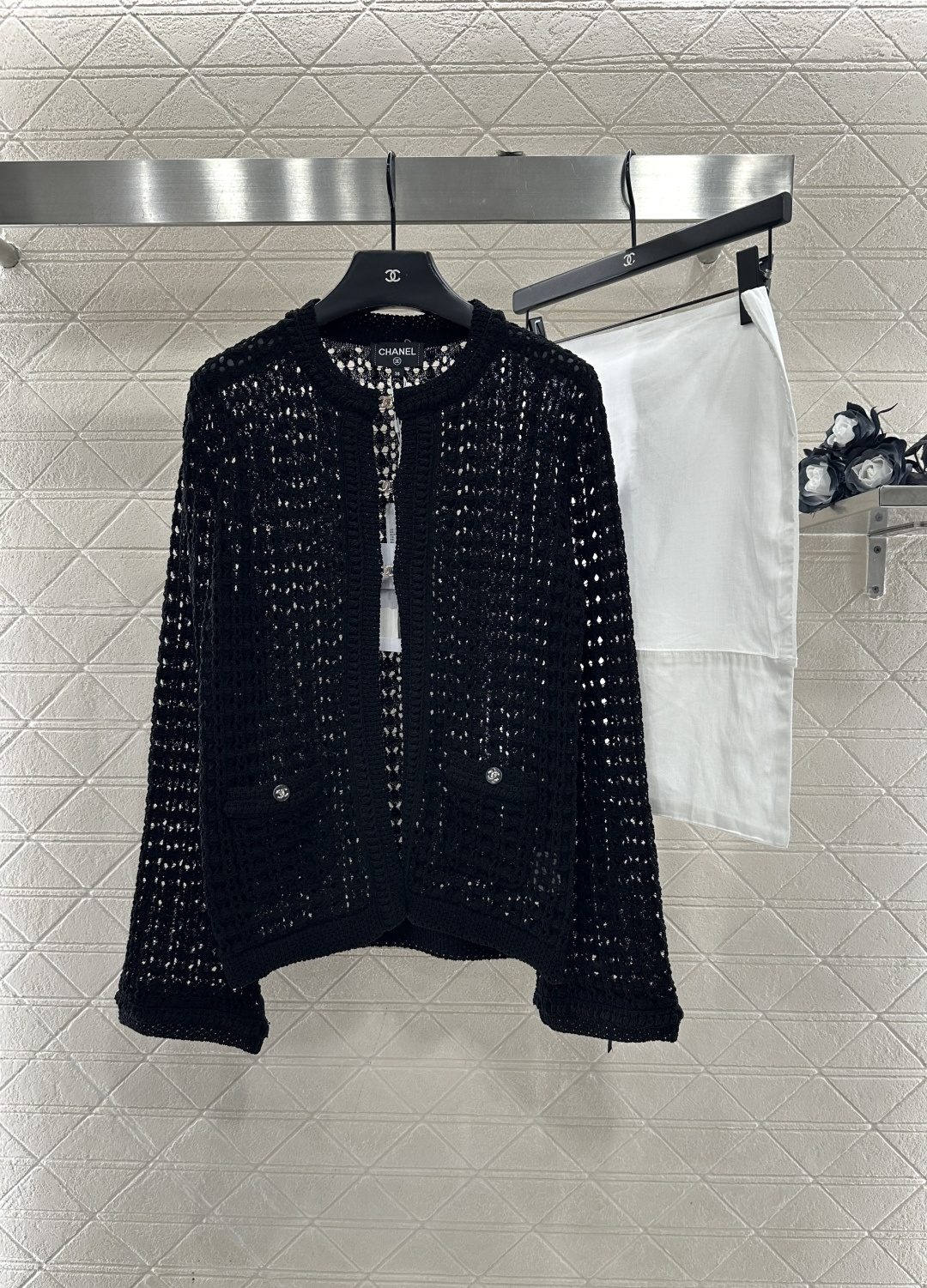 ♥Chane*♥2025新品上架 镂空圆领针织开衫定制YB棉毛纱线织造，细腻舒适，品相高级，圆领针织开衫