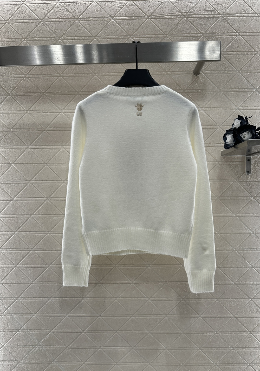 ♥Dio*♥2025新品上架 刺绣烫钻星空针织毛衣定制YB羊毛纱线织造，穿搭舒适，质感十足，圆领针织套头