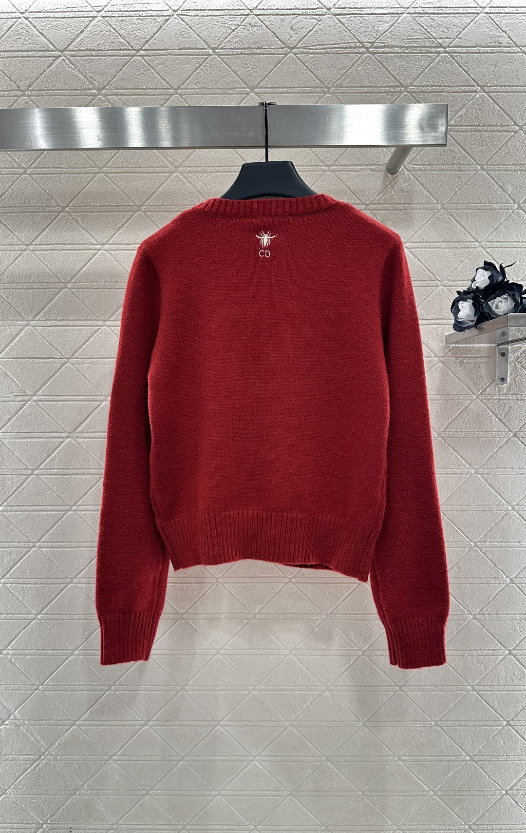 ♥Dio*♥2025新品上架 刺绣烫钻星空针织毛衣定制YB羊毛纱线织造，穿搭舒适，质感十足，圆领针织套头