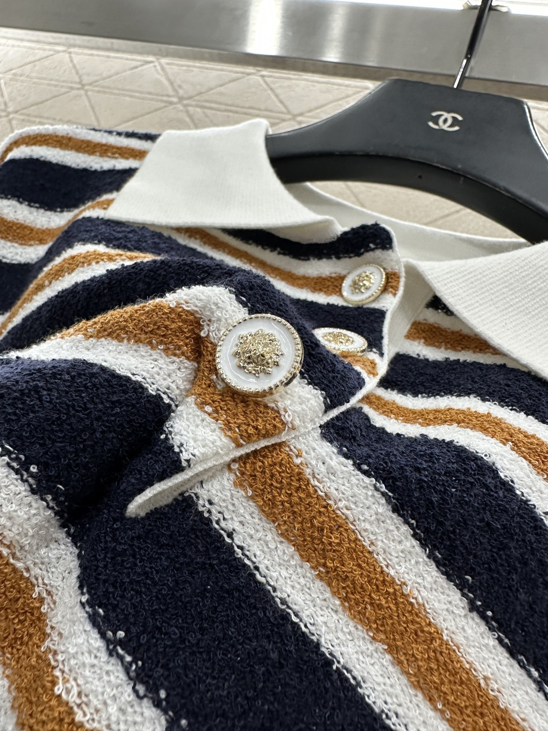 ♥Chane*♥2025新品上架 针织条纹𝑝𝑜𝑙𝑜长袖定制YB棉毛纱线织造，密度细针织造，软糯质地，舒适