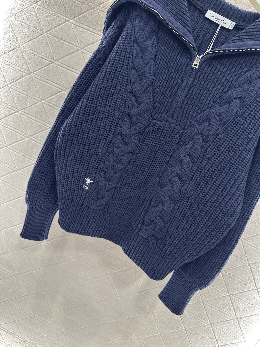 ♥Dio*♥2025新品上架 拉链翻领针织毛衣定制YB羊绒羊毛纱线织造，细腻柔软，厚实保暖，大翻领拉链针