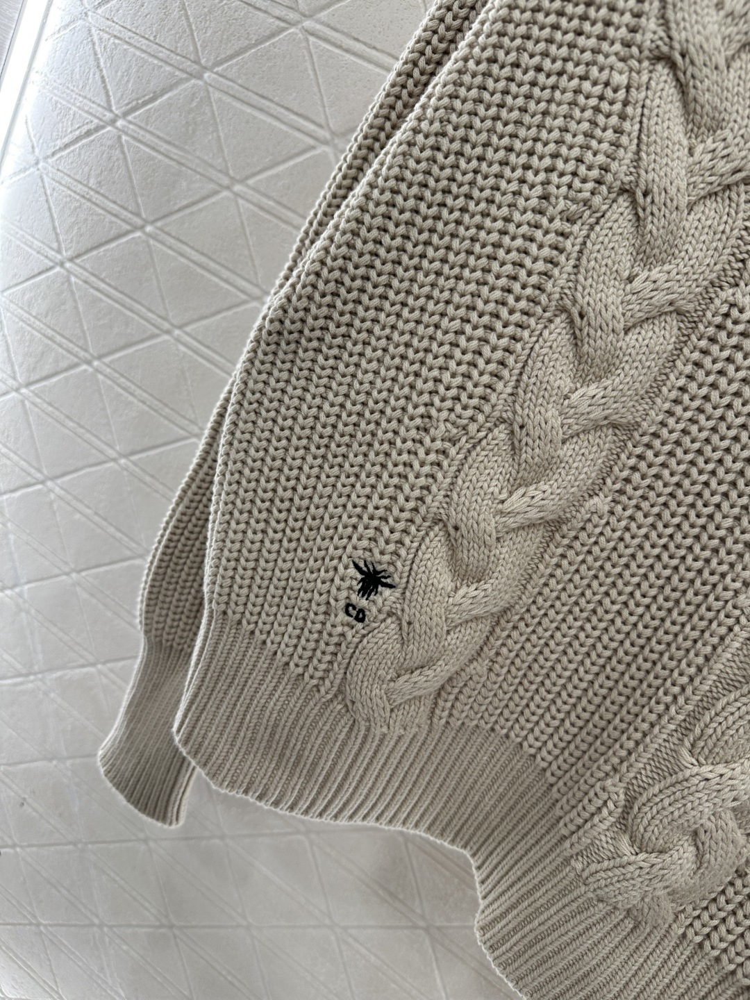 ♥Dio*♥2025新品上架 拉链翻领针织毛衣定制YB羊绒羊毛纱线织造，细腻柔软，厚实保暖，大翻领拉链针