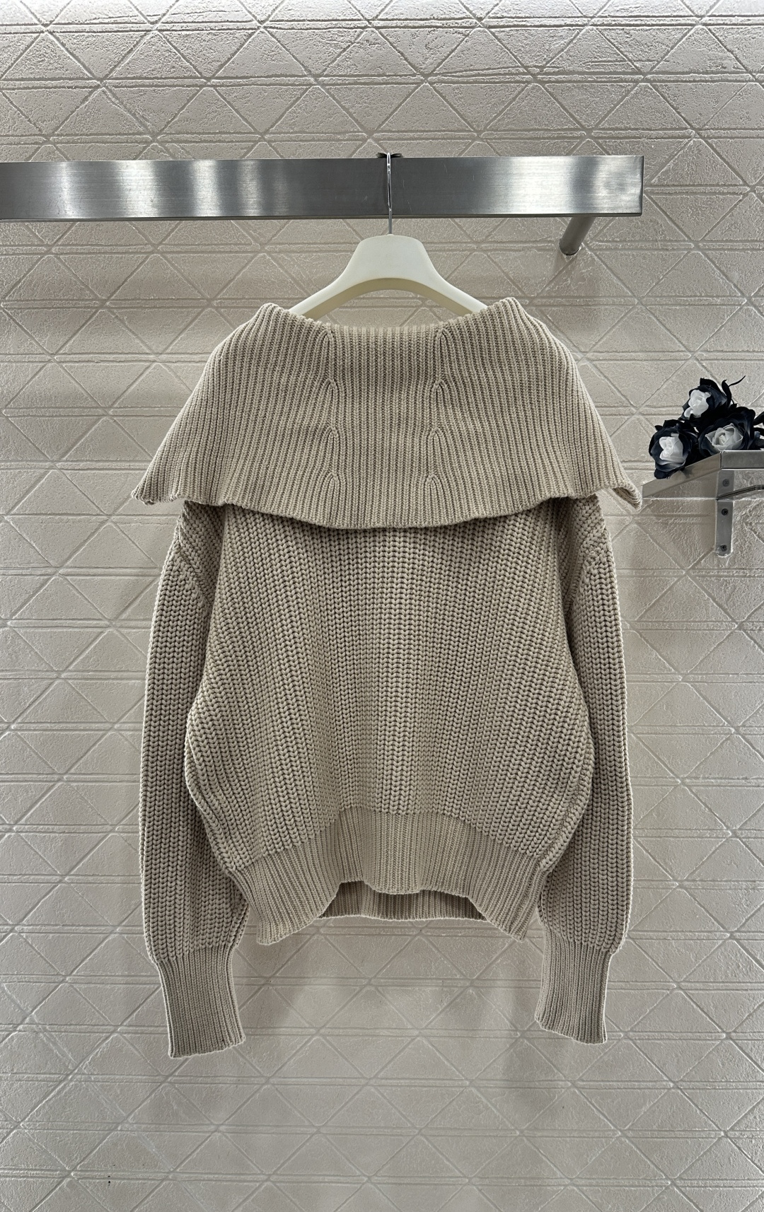 ♥Dio*♥2025新品上架 拉链翻领针织毛衣定制YB羊绒羊毛纱线织造，细腻柔软，厚实保暖，大翻领拉链针