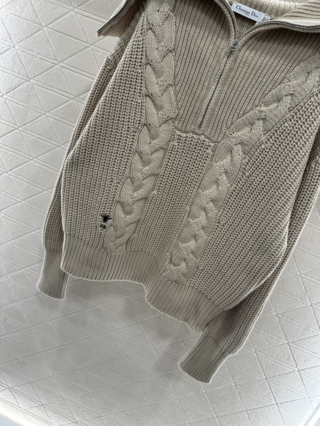 ♥Dio*♥2025新品上架 拉链翻领针织毛衣定制YB羊绒羊毛纱线织造，细腻柔软，厚实保暖，大翻领拉链针
