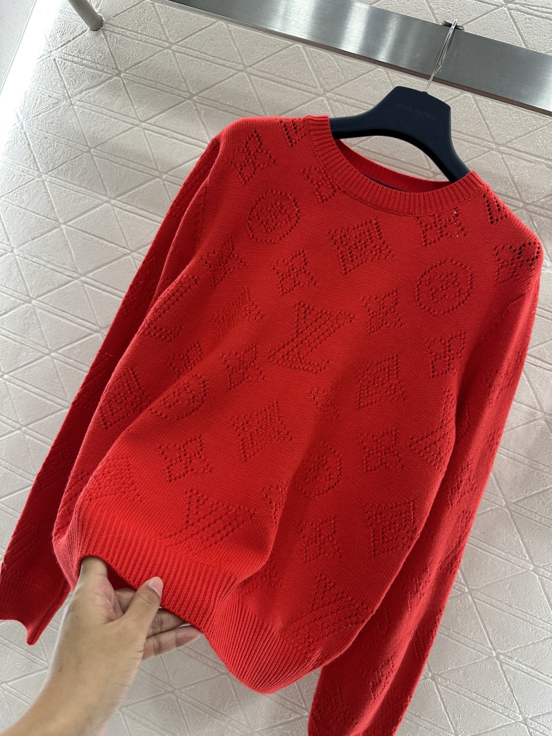 ♥Louis vuittP*♥2025新品上架 提花镂空徽标针织毛衣定制YB羊毛纱线织造，弹力舒适，质感