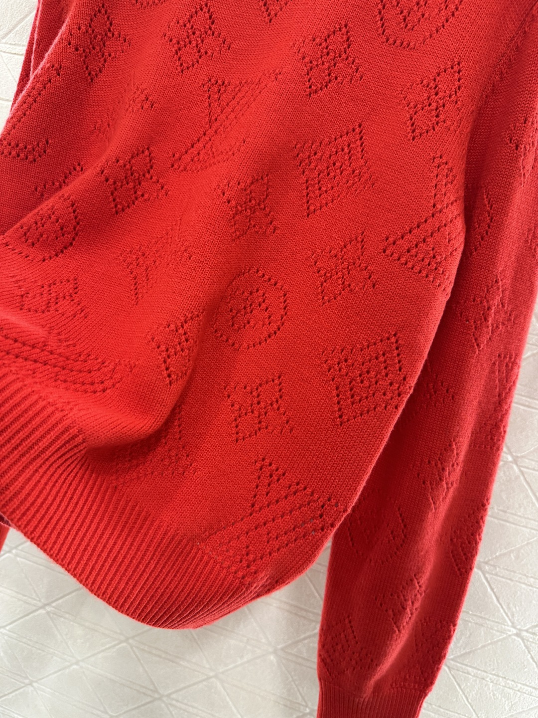 ♥Louis vuittP*♥2025新品上架 提花镂空徽标针织毛衣定制YB羊毛纱线织造，弹力舒适，质感