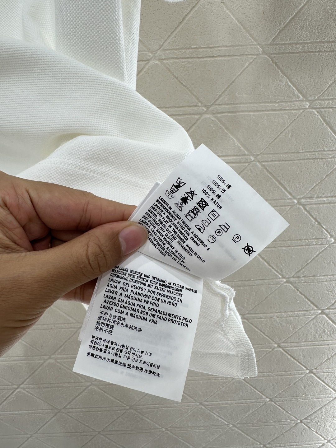 ♥Miumi*♥2025新品上架 斜裁拉链𝑝𝑜𝑙𝑜短袖定制YB朱地全棉材质，自带孔洞，穿搭舒适透气，品相