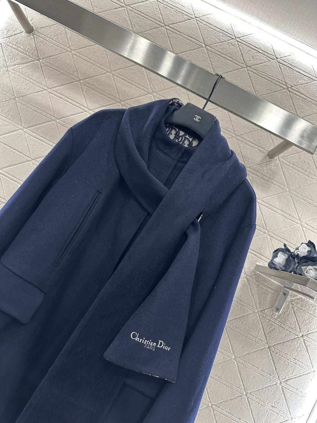 ♥Dio*♥2025新品上架 可拆卸围巾多穿毛呢外套定制YB进口羊毛毛呢材质，肌理明显，品相高级，围巾毛