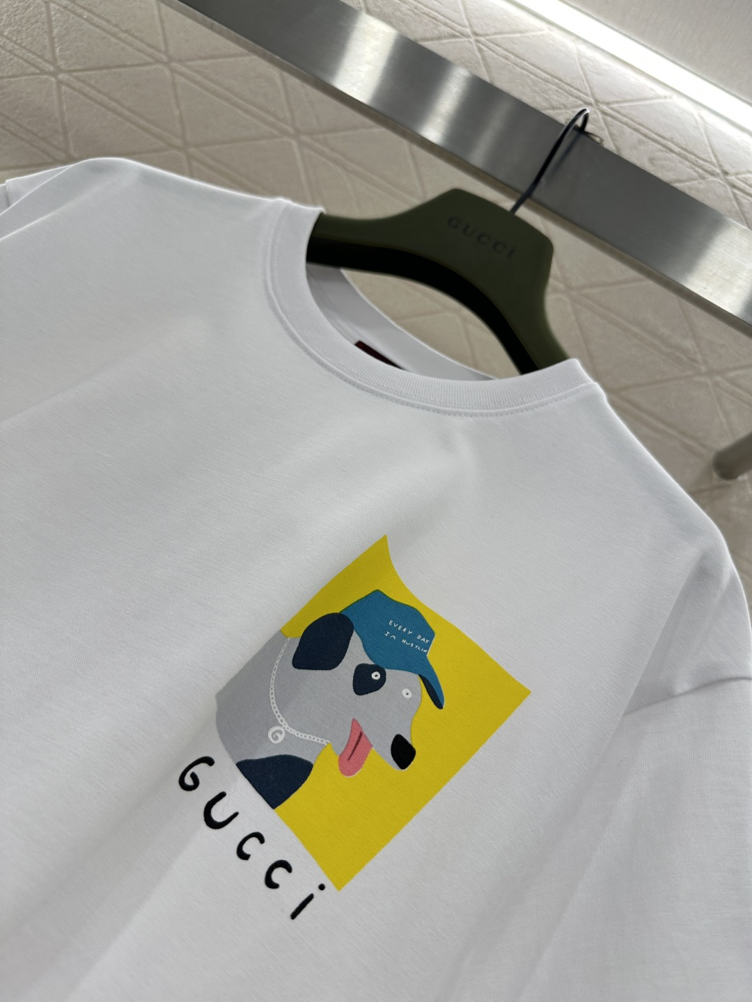 ♥Gucc*♥2025新品上架 圆领卡通印花𝑇𝑒𝑒定制YB原生全棉材质，质感细腻，舒适透气，宽松短袖裁剪