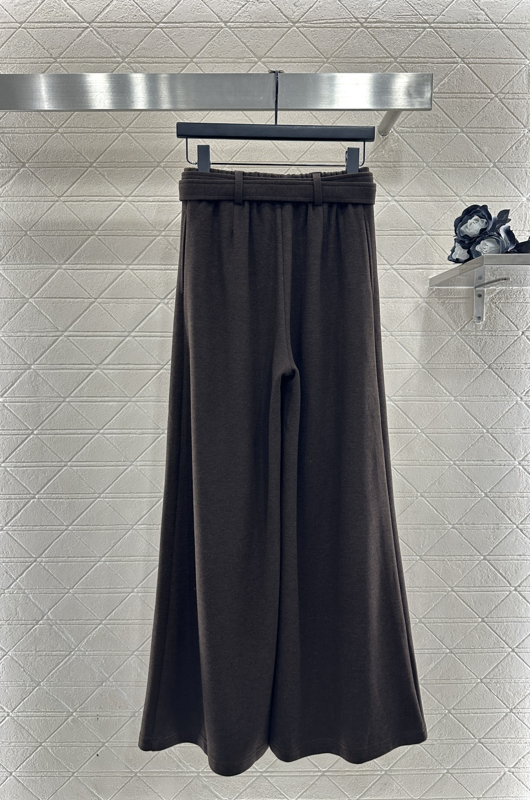 ♥Dio*♥2025新品上架 毛呢腰带西装阔腿长裤定制YB进口羊毛呢混纺材质，面料柔挺舒适，垂顺有型，厚