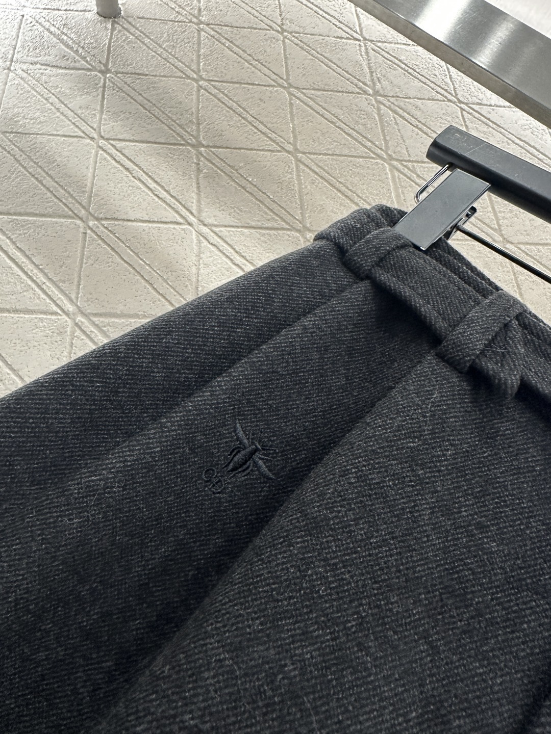 ♥Dio*♥2025新品上架 毛呢腰带西装阔腿长裤定制YB进口羊毛呢混纺材质，面料柔挺舒适，垂顺有型，厚