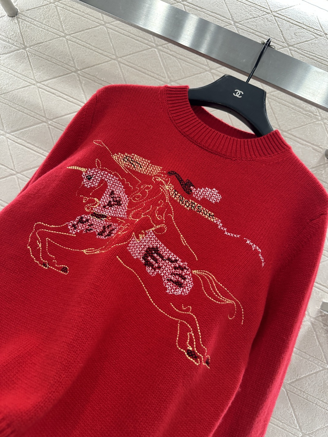 ♥BBR*♥2025新品上架 贺岁刺绣战马针织毛衣新年贺岁系列#定制YB羊毛纱线织造，穿搭舒适，质感十足