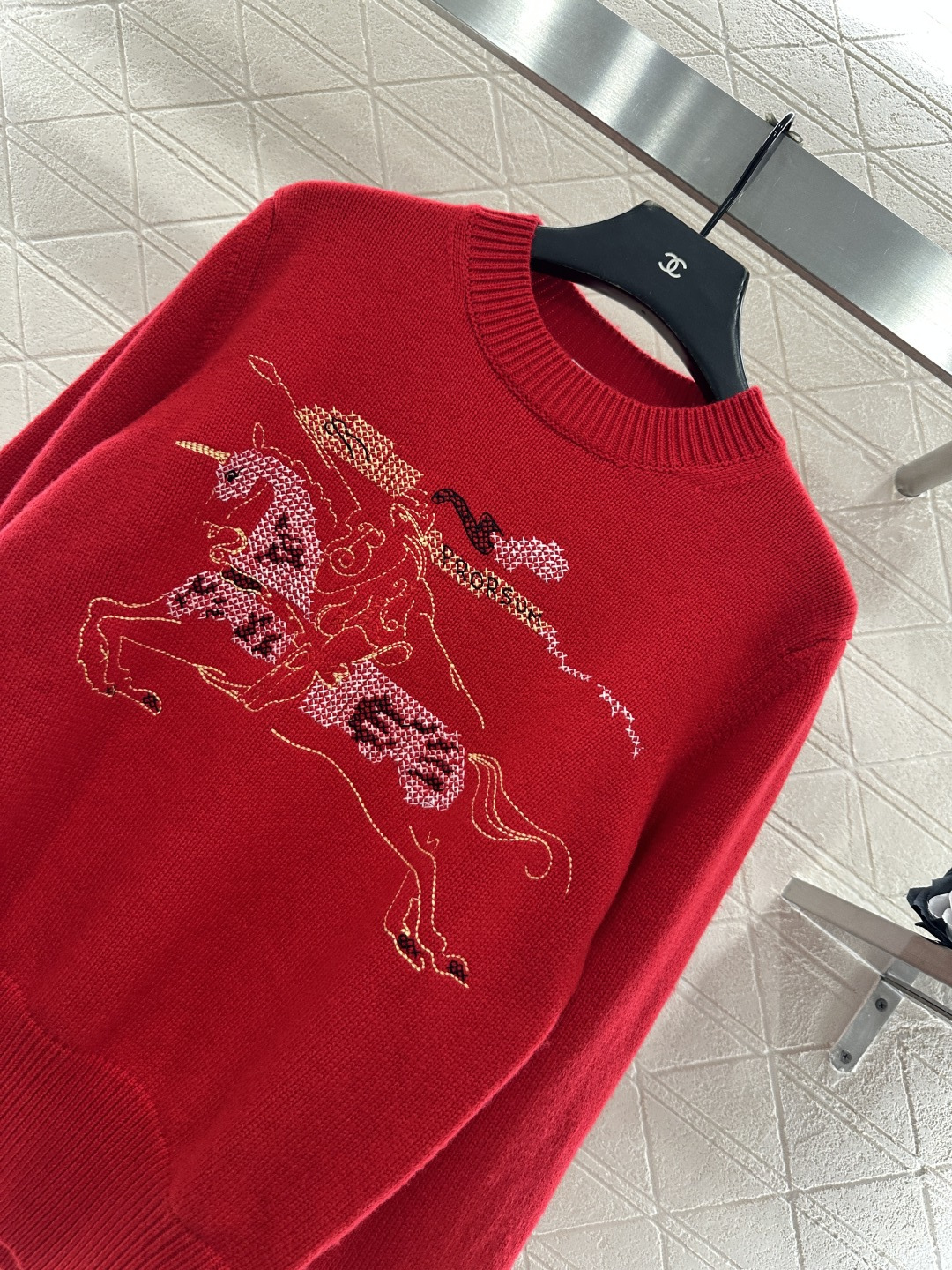 ♥BBR*♥2025新品上架 贺岁刺绣战马针织毛衣新年贺岁系列#定制YB羊毛纱线织造，穿搭舒适，质感十足