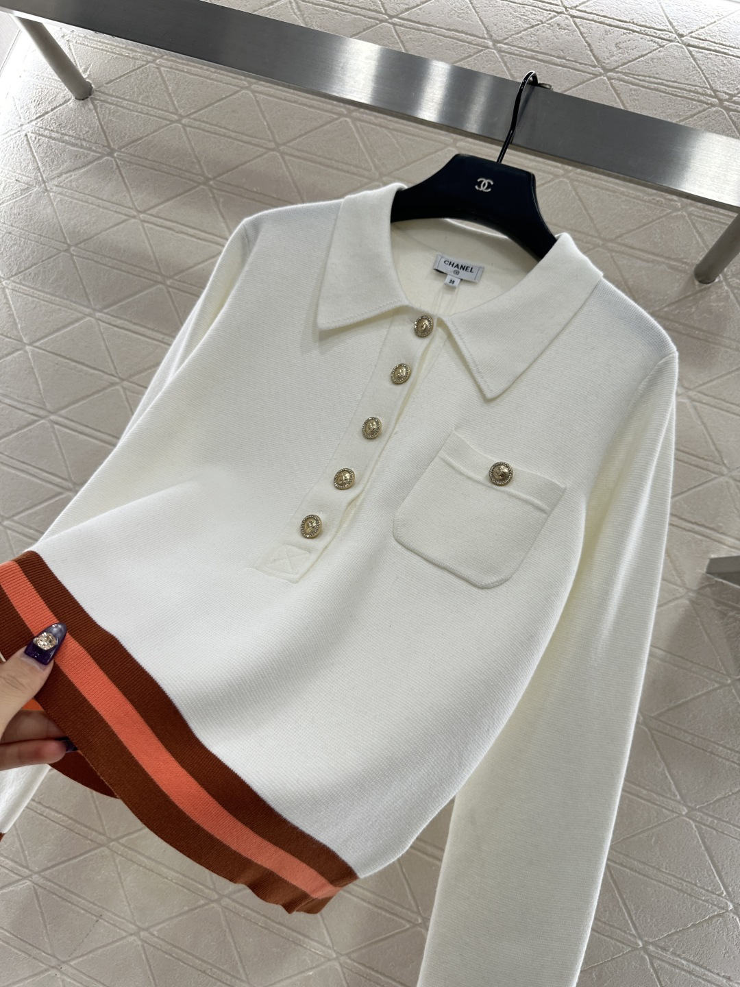 ♥Chane*♥2025新品上架 翻领半开襟针织上衣定制YB羊绒纱线织造，质感高级，穿搭舒适，翻领针织上