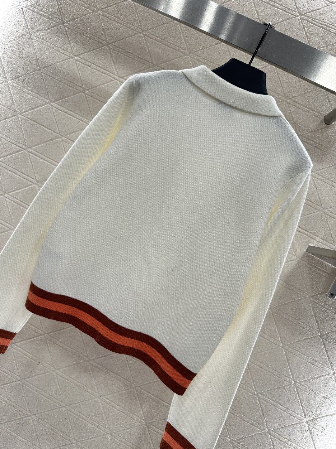 ♥Chane*♥2025新品上架 翻领半开襟针织上衣定制YB羊绒纱线织造，质感高级，穿搭舒适，翻领针织上