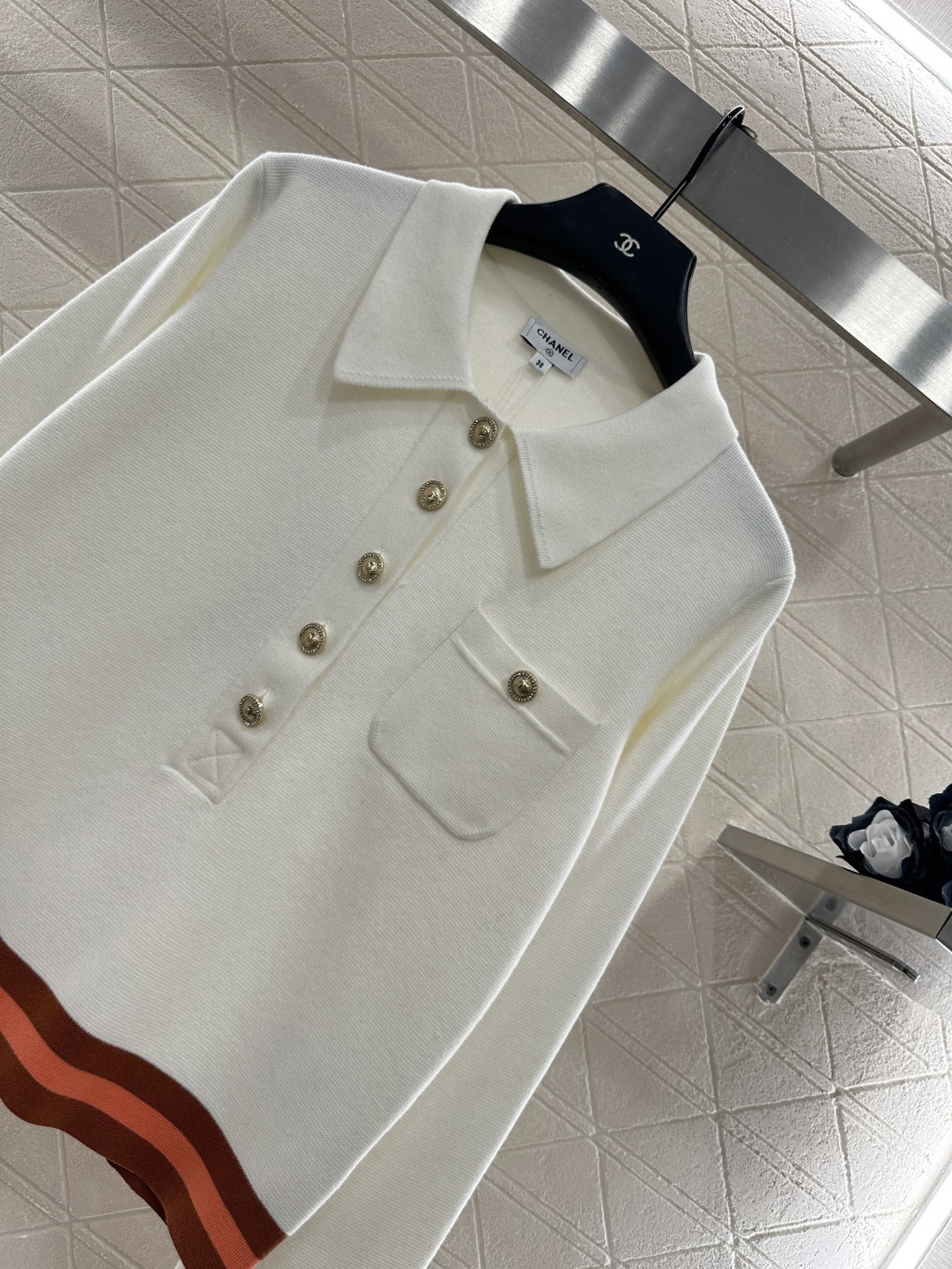 ♥Chane*♥2025新品上架 翻领半开襟针织上衣定制YB羊绒纱线织造，质感高级，穿搭舒适，翻领针织上