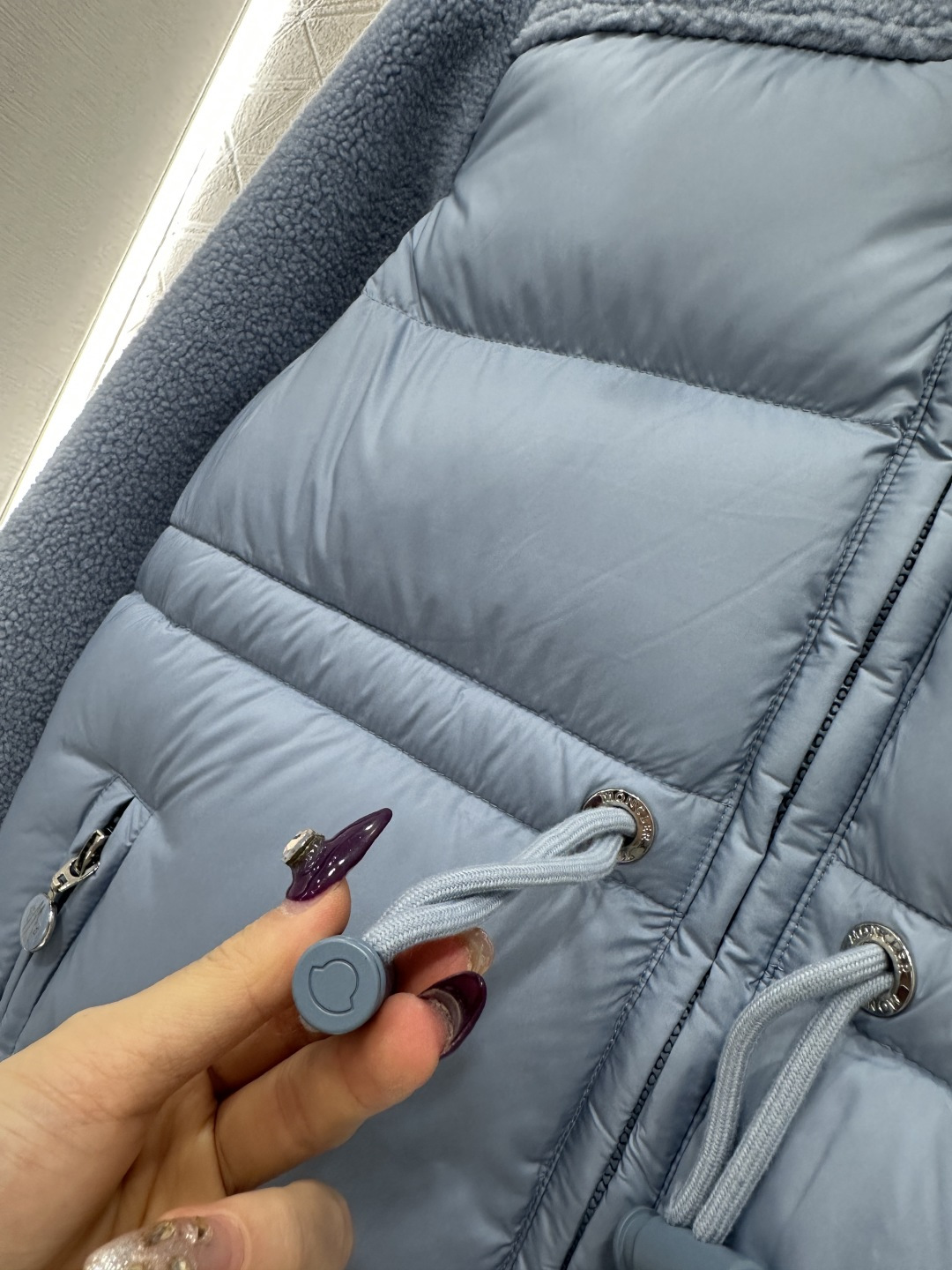 ♥Moncle*♥2025新品上架 泰迪羊羔拼接羽绒外套定制YB进口防风防水尼龙材质与泰迪毛拼接处理，内