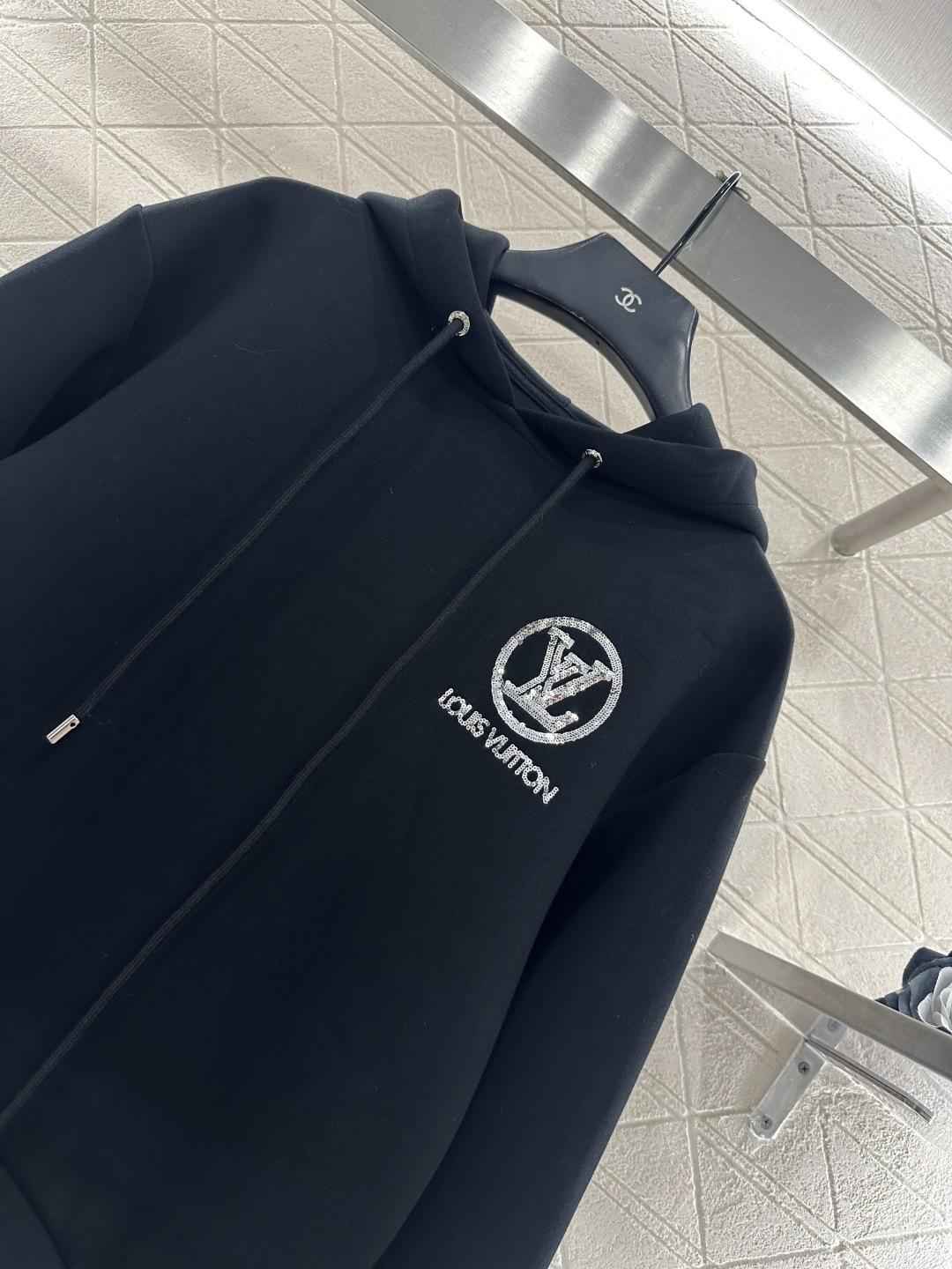 ♥Louis vuitto*♥2025新品上架 连帽亮片徽标卫衣长裤套装定制YB斜纹全棉材质，秋冬保暖厚