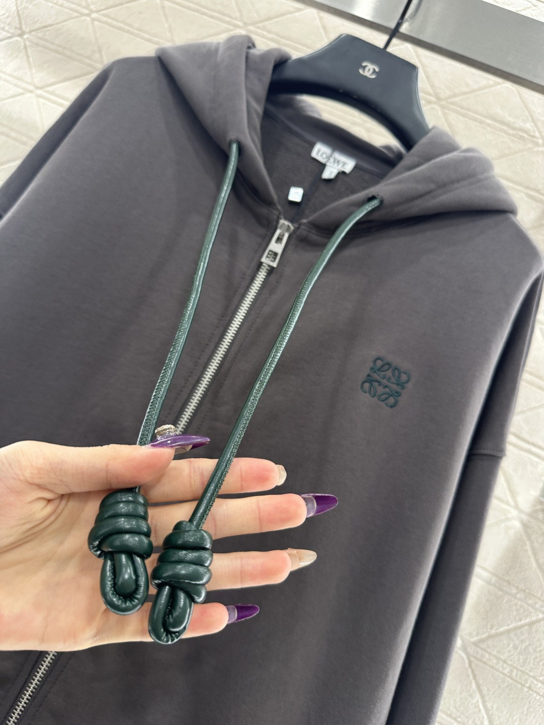 ♥Loew*♥2025新品上架 廓形连帽抽绳拉链卫衣外套定制YB原生全棉材质，舒适软糯，穿搭洋气，连帽拉