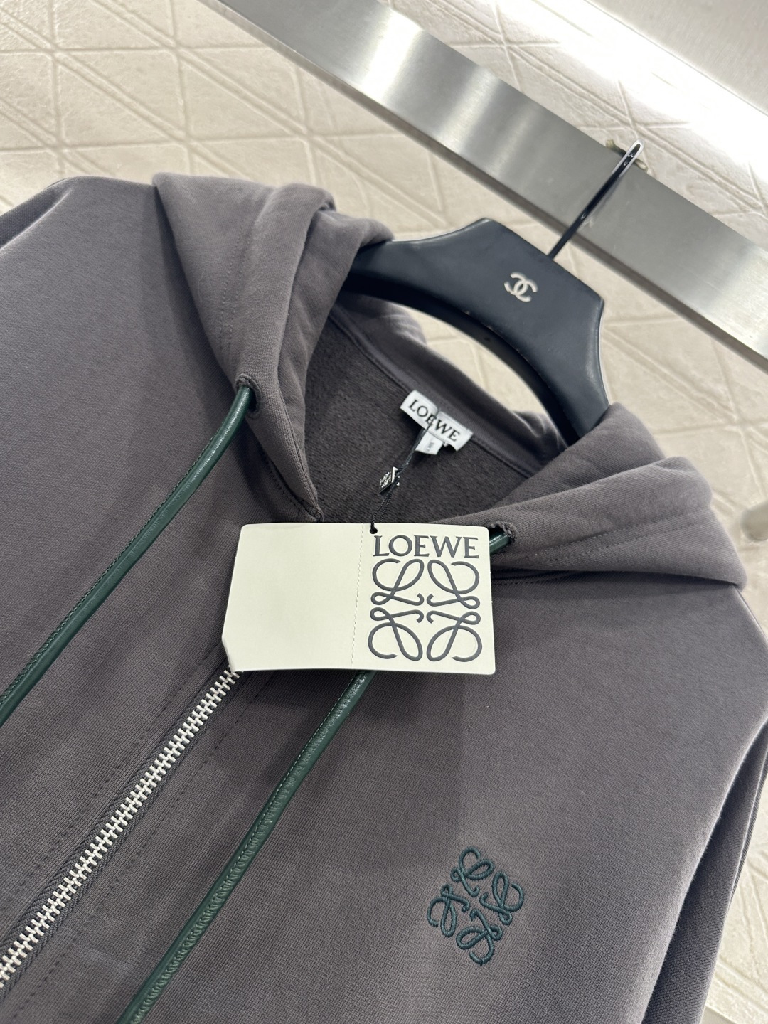 ♥Loew*♥2025新品上架 廓形连帽抽绳拉链卫衣外套定制YB原生全棉材质，舒适软糯，穿搭洋气，连帽拉