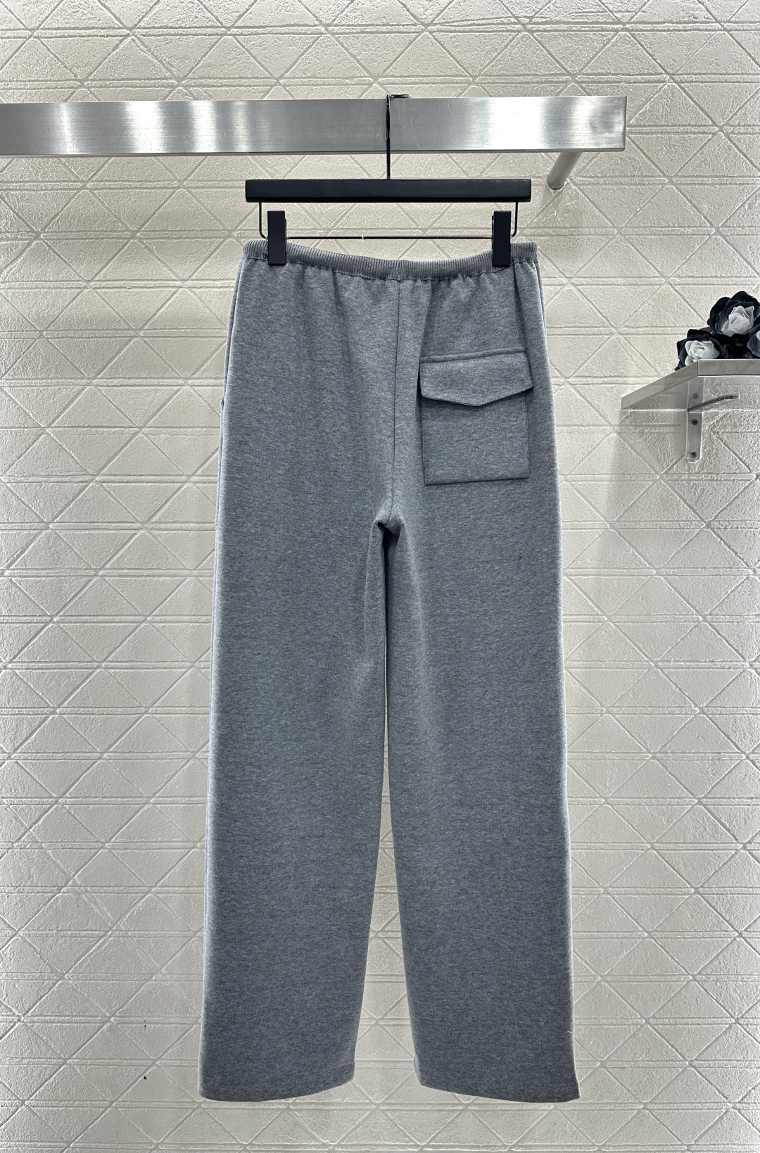 ♥Loew*♥2025新品上架 抽绳阔腿直筒长裤定制YB进口棉纶材质，面料柔挺舒适，垂顺有型，高腰抽绳阔