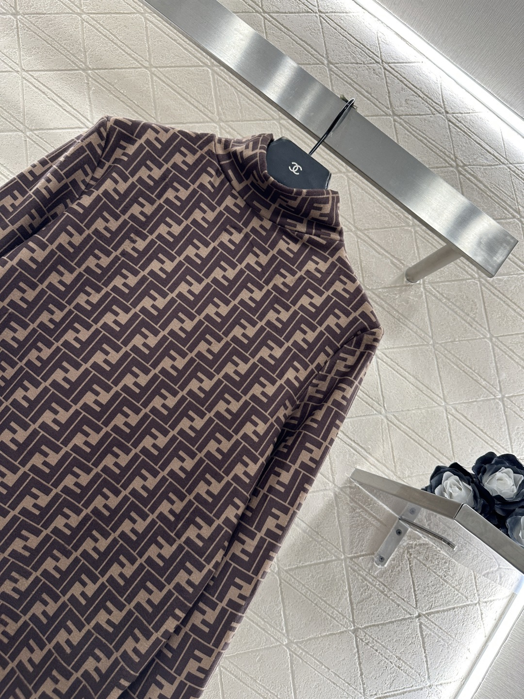 ♥Fend*♥2025新品上架 高领加绒打底衫定制YB进口弹力材质，内里短绒磨毛，保暖极佳，柔软舒适，弹