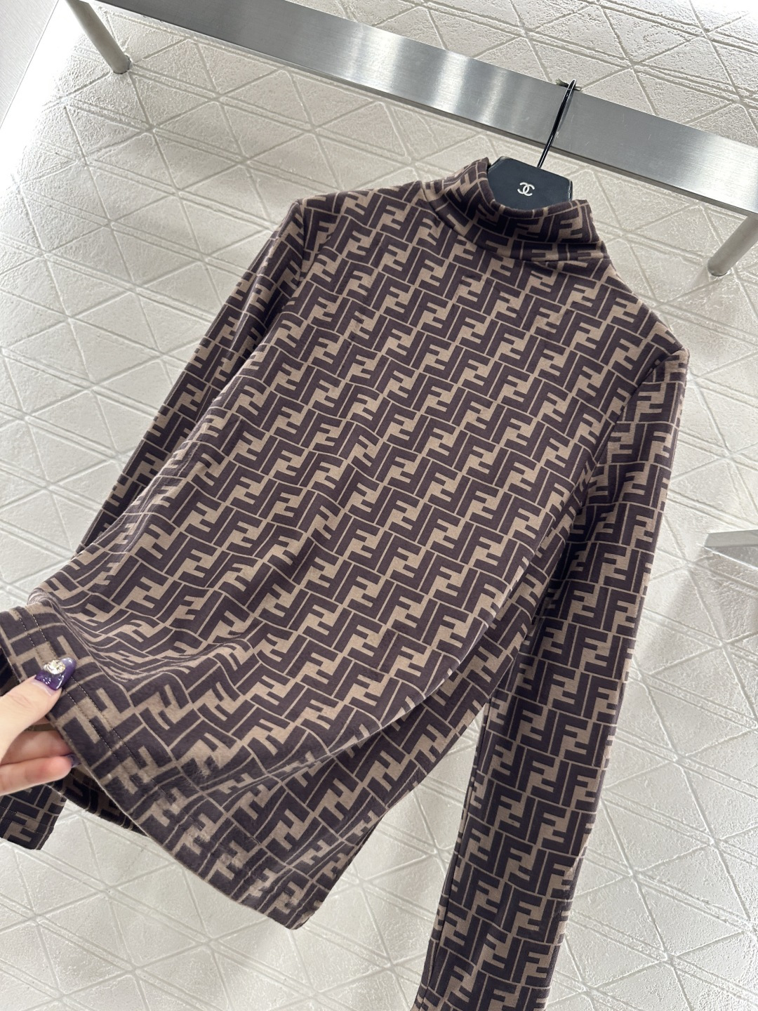 ♥Fend*♥2025新品上架 高领加绒打底衫定制YB进口弹力材质，内里短绒磨毛，保暖极佳，柔软舒适，弹