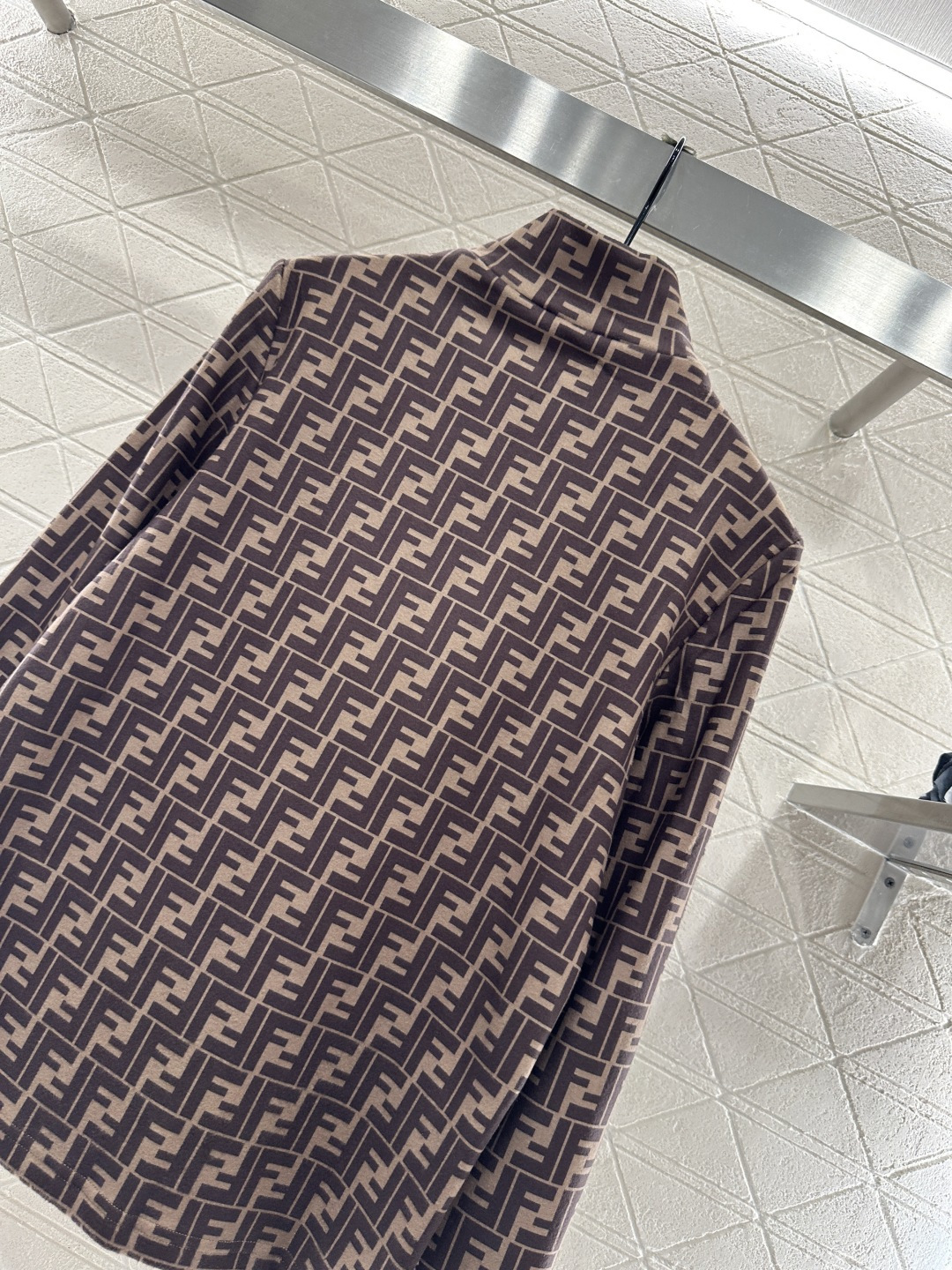 ♥Fend*♥2025新品上架 高领加绒打底衫定制YB进口弹力材质，内里短绒磨毛，保暖极佳，柔软舒适，弹