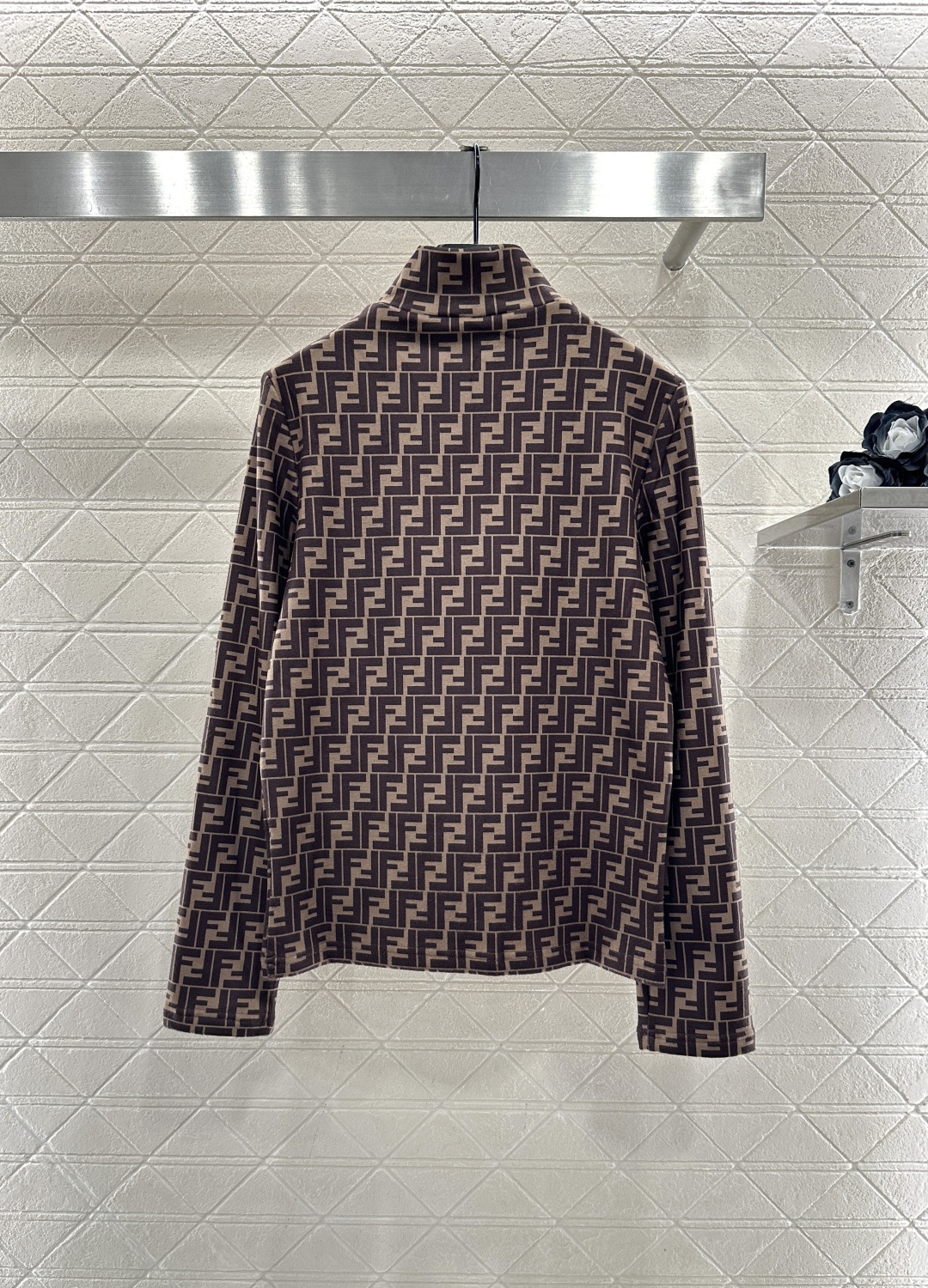 ♥Fend*♥2025新品上架 高领加绒打底衫定制YB进口弹力材质，内里短绒磨毛，保暖极佳，柔软舒适，弹