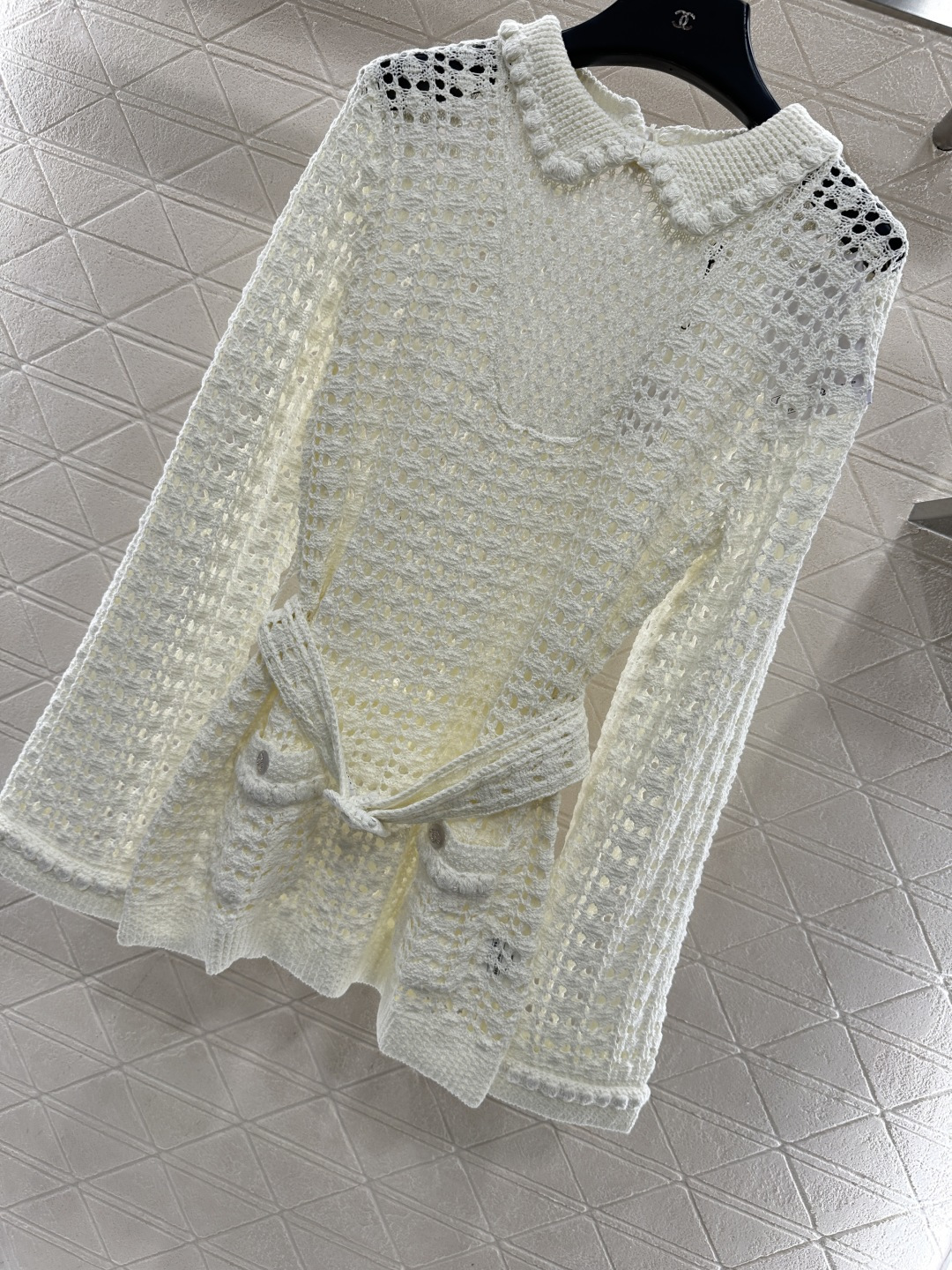 ♥Chane*♥2025新品上架 翻领收腰针织套头毛衣罩衫定制YB棉毛纱线织造，细腻舒适，品相高级，翻领