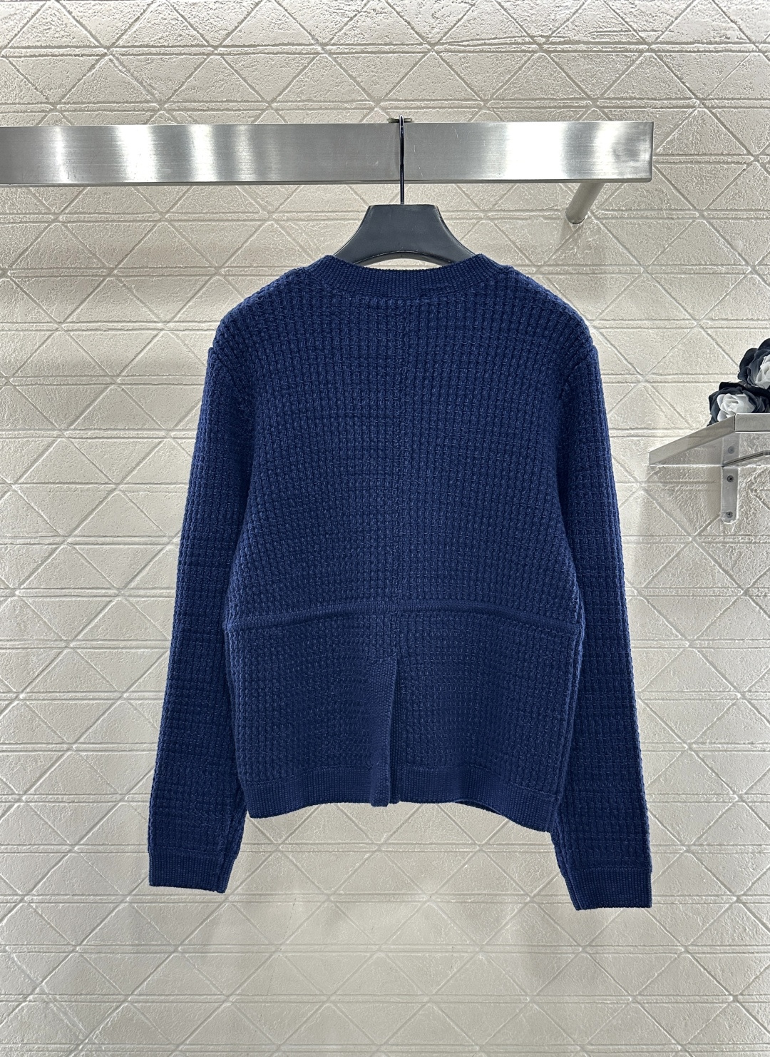 ♥Chane*♥2025新品上架 圆领针织开衫定制YB棉毛纱线织造，细腻舒适，品相高级，圆领针织开衫版型