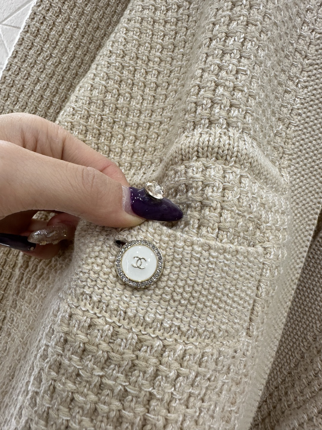 ♥Chane*♥2025新品上架 圆领针织开衫定制YB棉毛纱线织造，细腻舒适，品相高级，圆领针织开衫版型