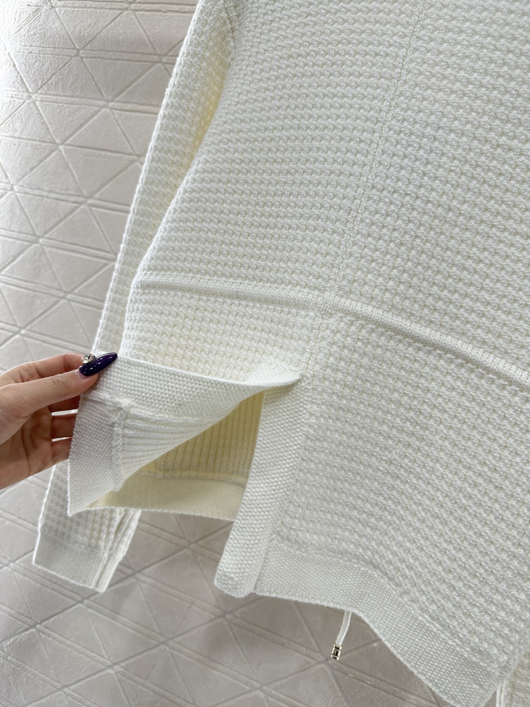 ♥Chane*♥2025新品上架 圆领针织开衫定制YB棉毛纱线织造，细腻舒适，品相高级，圆领针织开衫版型