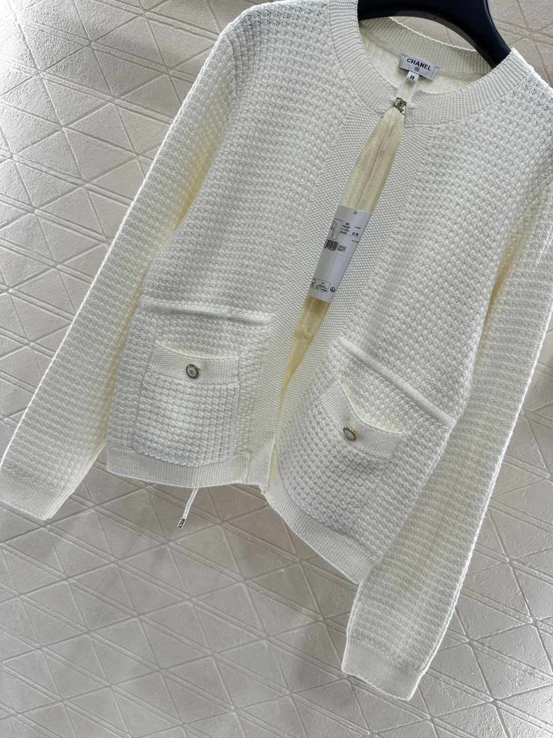 ♥Chane*♥2025新品上架 圆领针织开衫定制YB棉毛纱线织造，细腻舒适，品相高级，圆领针织开衫版型