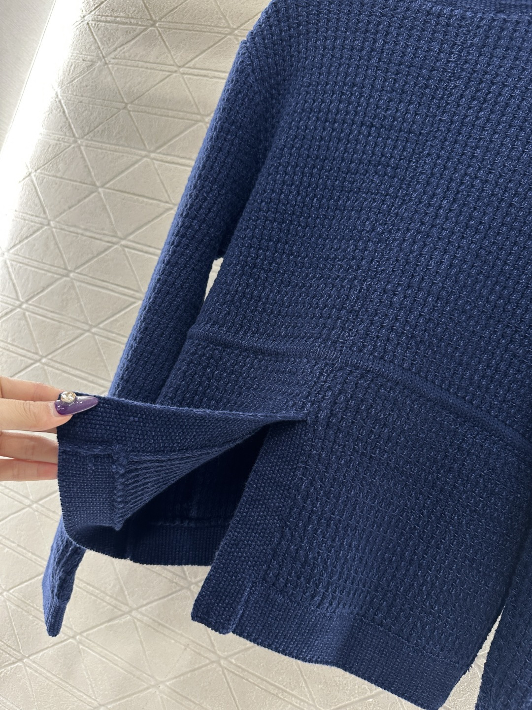 ♥Chane*♥2025新品上架 圆领针织开衫定制YB棉毛纱线织造，细腻舒适，品相高级，圆领针织开衫版型