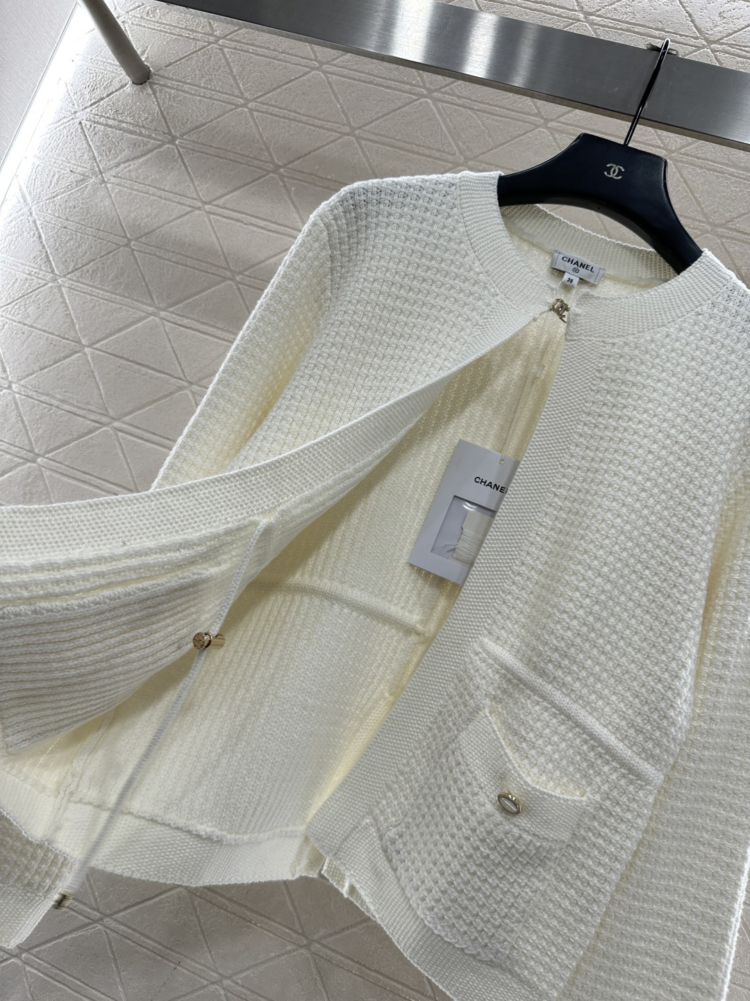 ♥Chane*♥2025新品上架 圆领针织开衫定制YB棉毛纱线织造，细腻舒适，品相高级，圆领针织开衫版型