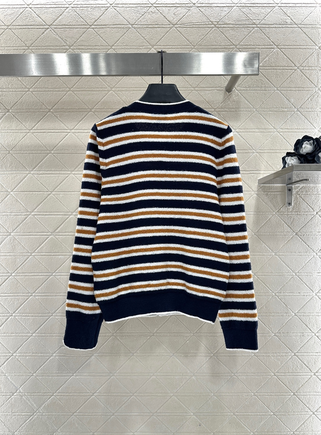 ♥Chane*♥2025新品上架 圆领针织条纹开衫定制YB棉毛纱线织造，柔软细腻，质感舒适，圆领开衫剪裁