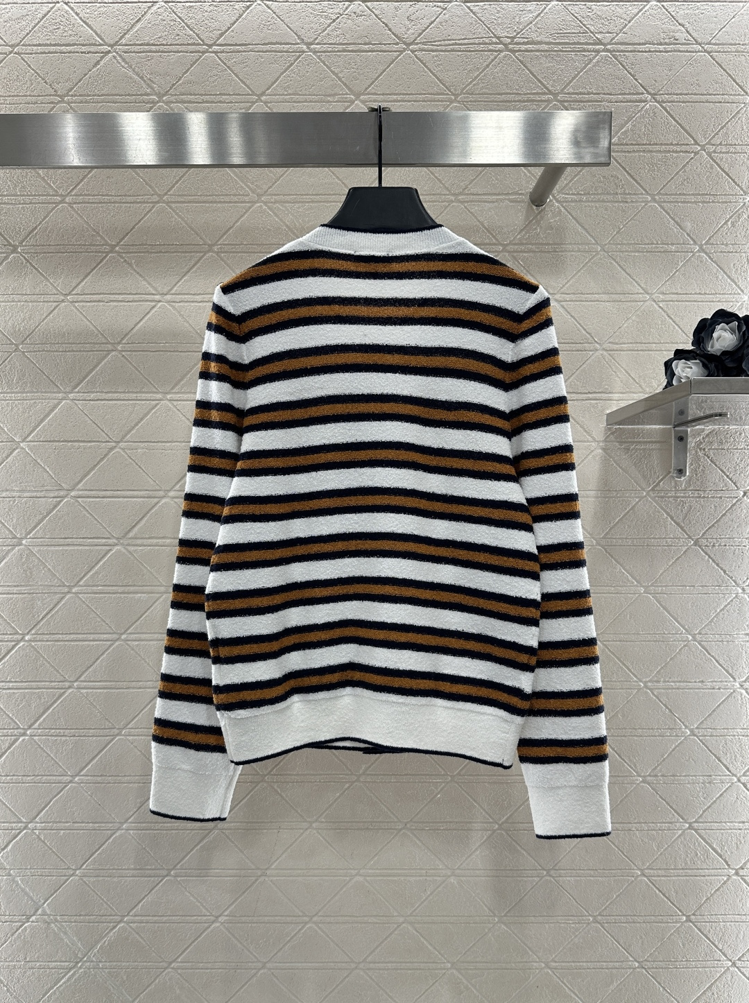 ♥Chane*♥2025新品上架 圆领针织条纹开衫定制YB棉毛纱线织造，柔软细腻，质感舒适，圆领开衫剪裁