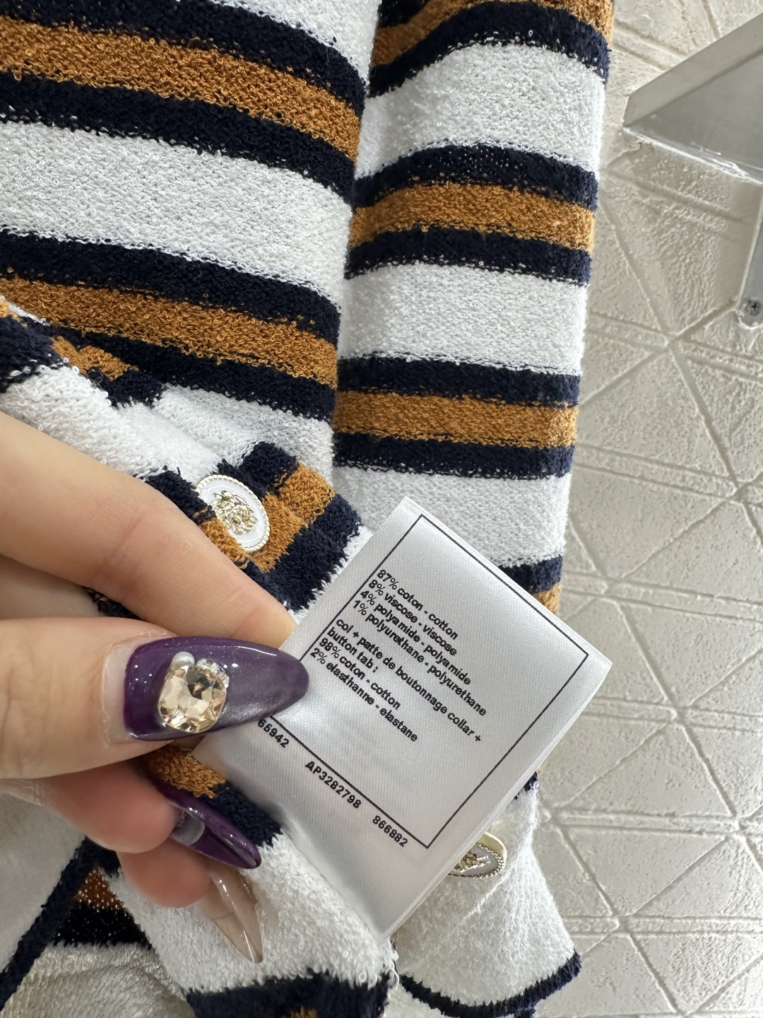 ♥Chane*♥2025新品上架 圆领针织条纹开衫定制YB棉毛纱线织造，柔软细腻，质感舒适，圆领开衫剪裁