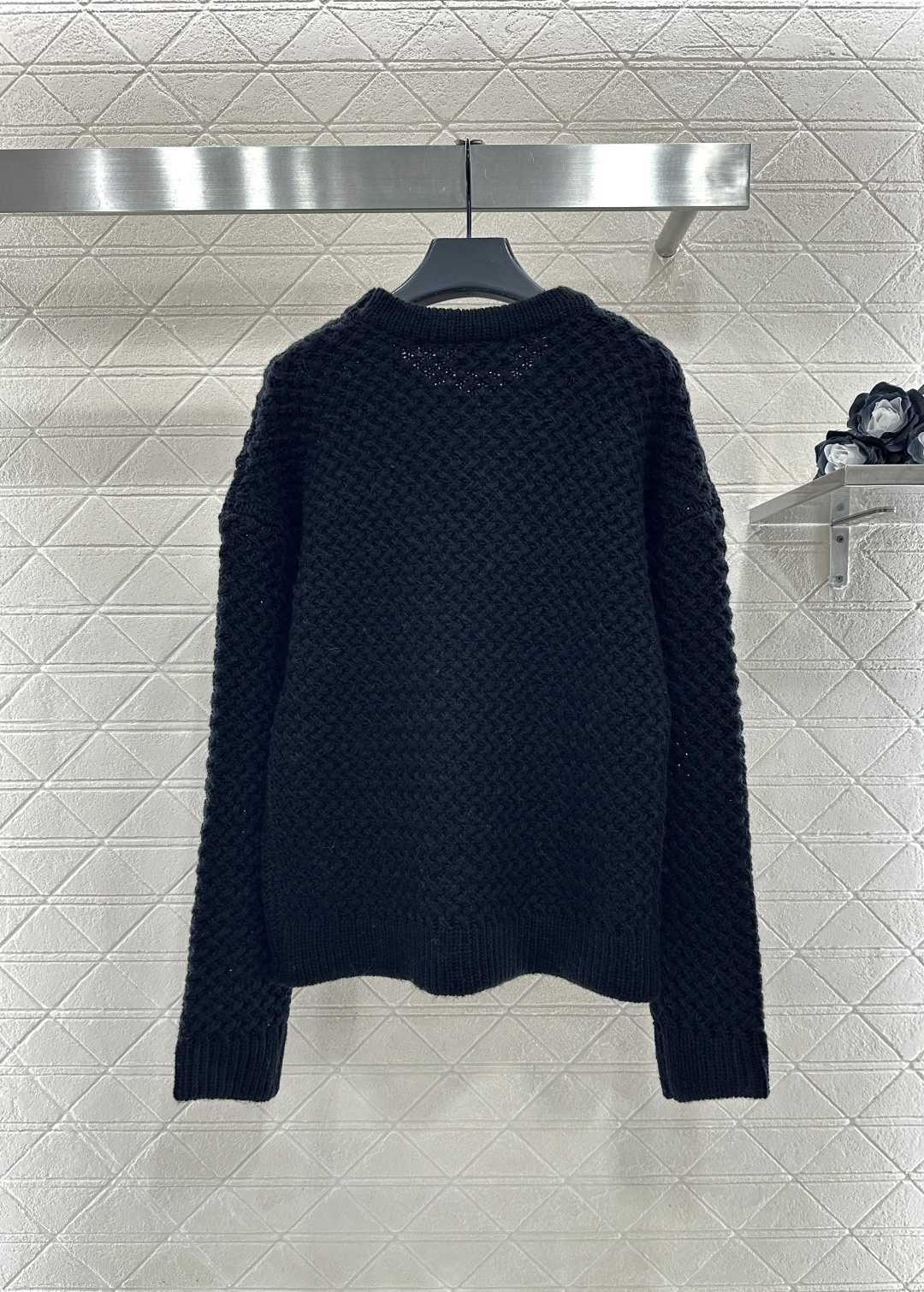 ♥Chane*♥2025新品上架 刺绣字母徽标针织毛衣定制YB羊毛纱线织造，穿搭舒适，质感十足，圆领落肩