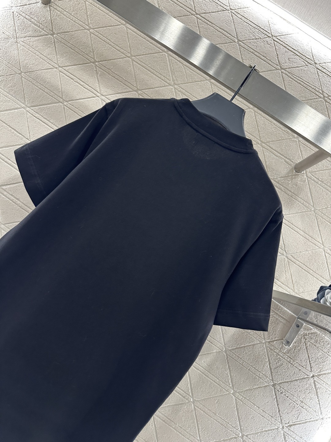 ♥BBR*♥2025新品上架 圆领战马徽标𝑇𝑒𝑒定制YB原生全棉材质，质感细腻，舒适透气，宽松短袖裁剪，