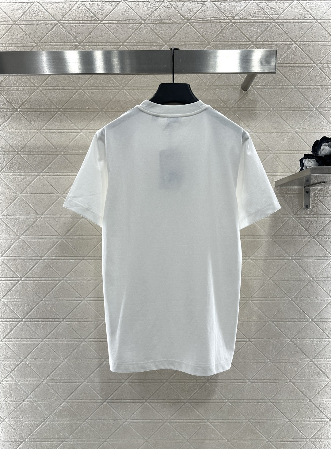 ♥BBR*♥2025新品上架 圆领战马徽标𝑇𝑒𝑒定制YB原生全棉材质，质感细腻，舒适透气，宽松短袖裁剪，