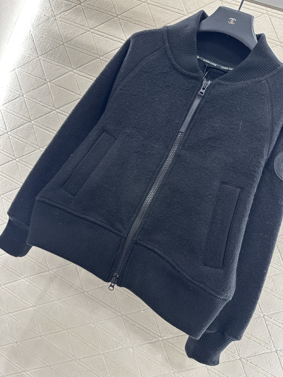 ♥Canada Goos*♥2025新品上架 毛呢棒球外套定制YB进口羊毛呢材质，质感柔软，保暖亲肤，立