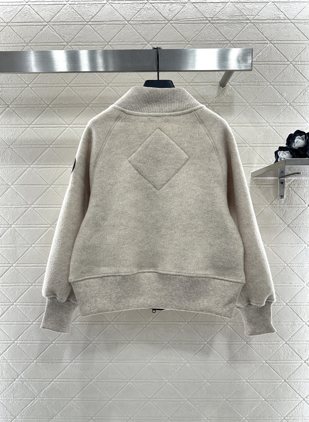 ♥Canada Goos*♥2025新品上架 毛呢棒球外套定制YB进口羊毛呢材质，质感柔软，保暖亲肤，立