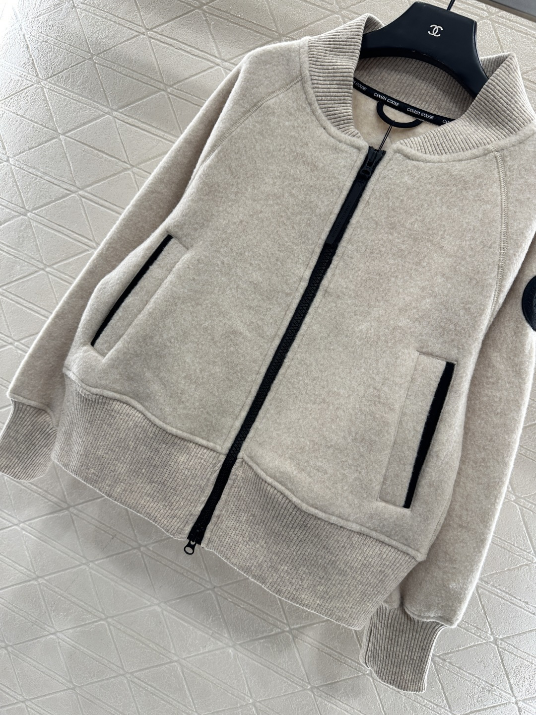 ♥Canada Goos*♥2025新品上架 毛呢棒球外套定制YB进口羊毛呢材质，质感柔软，保暖亲肤，立