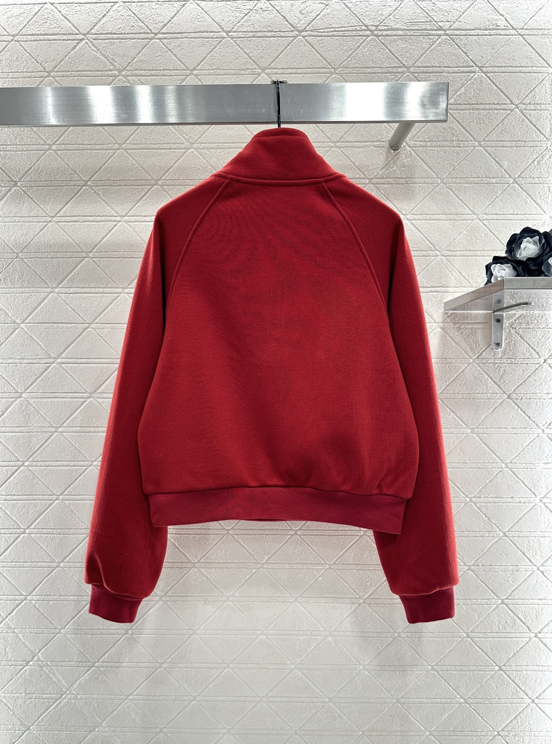 ♥Chane*♥2025新品上架 翻领半开襟卫衣长裤套装定制YB进口锦纶混纺材质，柔软亲肤，穿搭时髦，毛