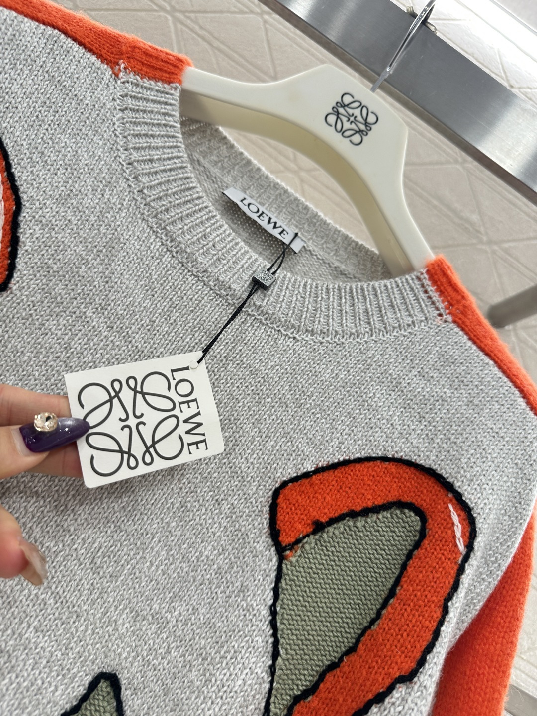 ♥Loew*♥2025新品上架 撞色猫头针织毛衣定制YB棉毛纱线织造，穿搭舒适，质感十足，圆领落肩针织套