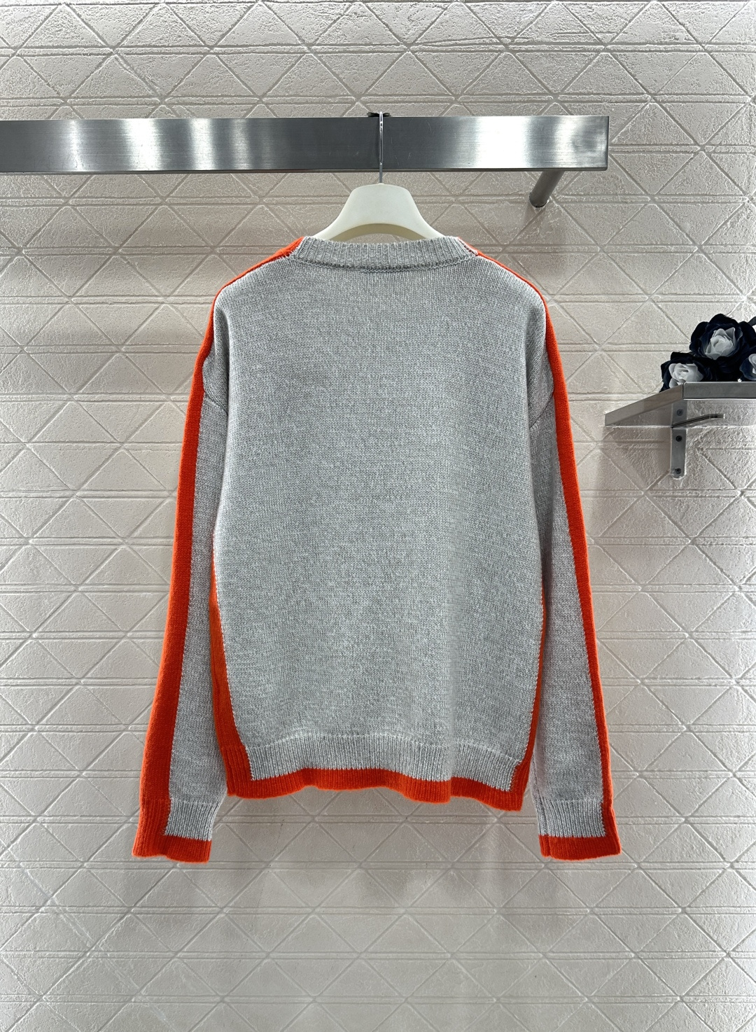 ♥Loew*♥2025新品上架 撞色猫头针织毛衣定制YB棉毛纱线织造，穿搭舒适，质感十足，圆领落肩针织套