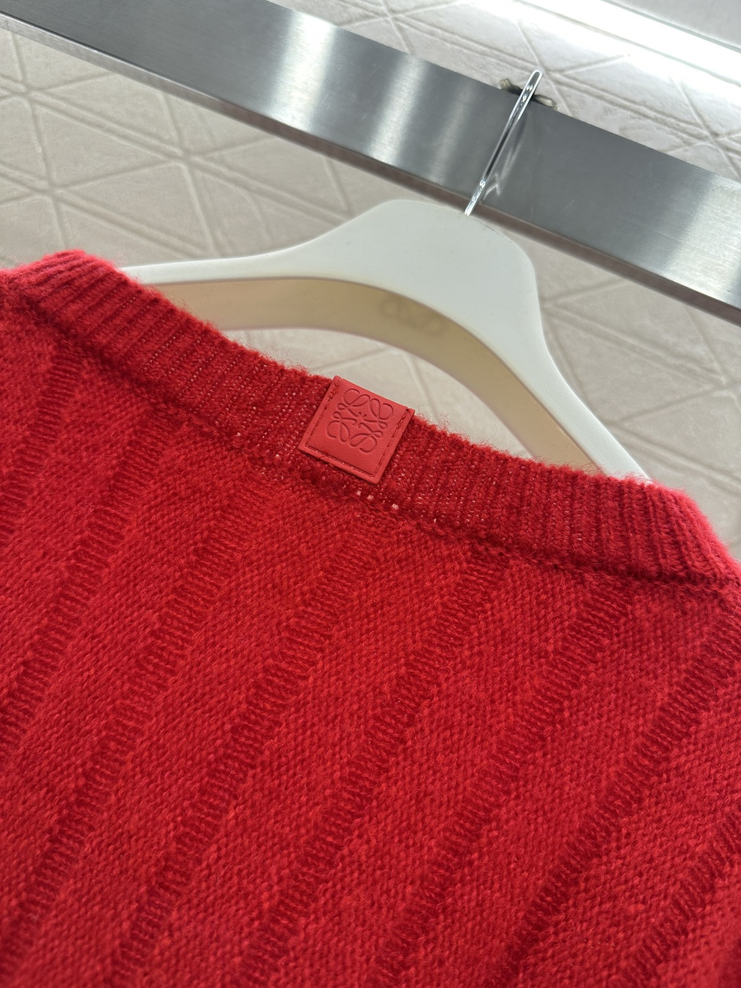 ♥Loew*♥2025新品上架 净版灯笼袖针织毛衣定制YB棉毛纱线织造，穿搭舒适，质感十足，圆领落肩针织