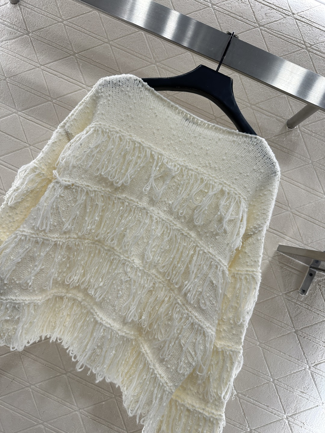 ♥Chane*♥2025新品上架 流苏层叠套头针织毛衣定制YB羊毛纱线织造，穿搭舒适，质感十足，圆领落肩